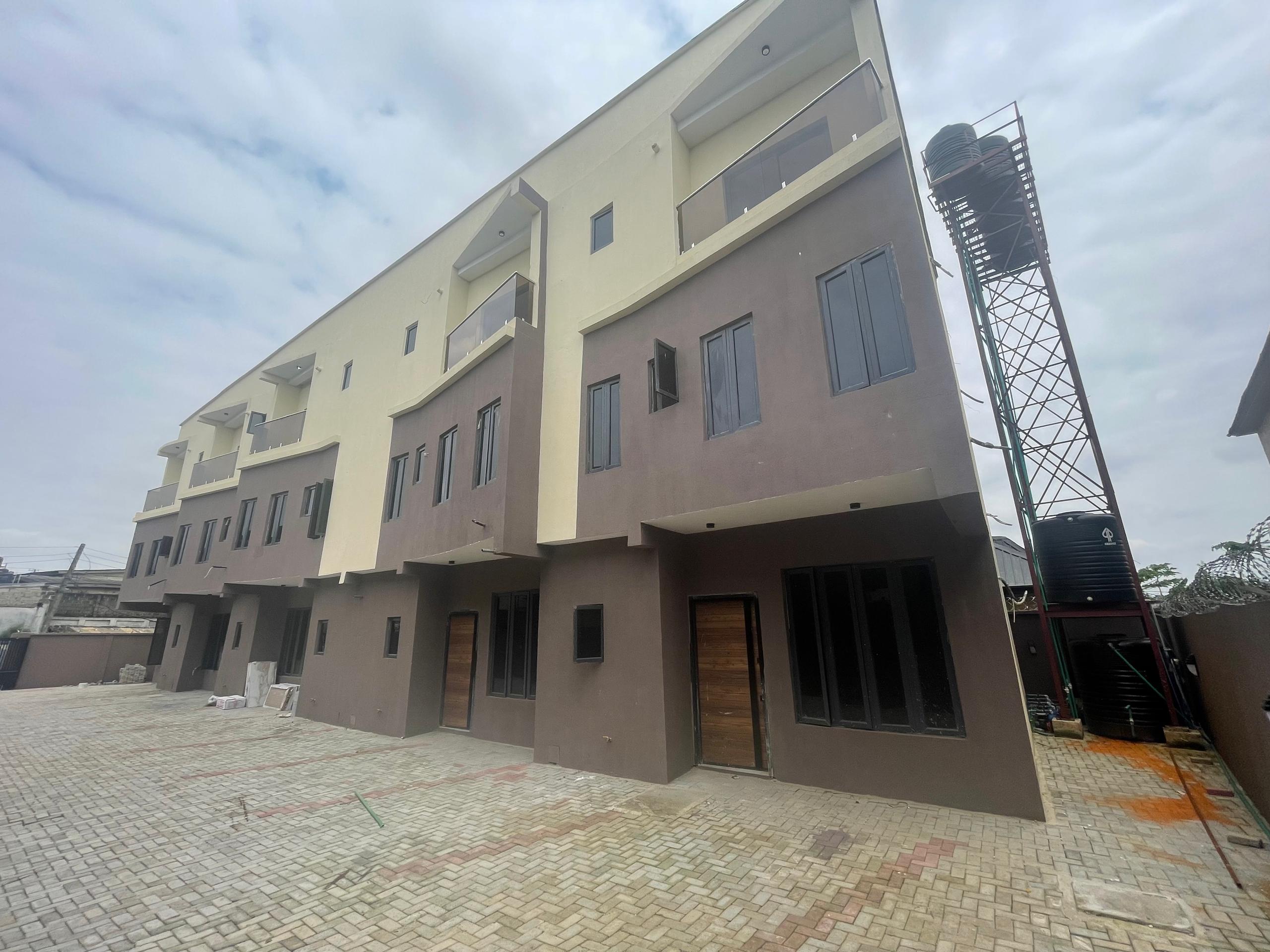 Parklane Apartments Gbagada - Picture 1